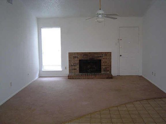3rd image of 2313 Highmont Dr