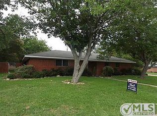214 Melody Ln, Terrell, TX 75160