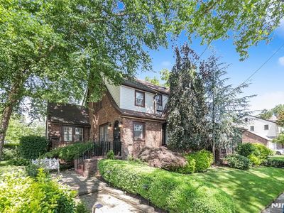 85 Sherman Ave, Teaneck, NJ, 07666