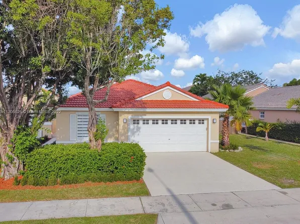 18901 NW 12th St, Pembroke Pines, FL 33029
