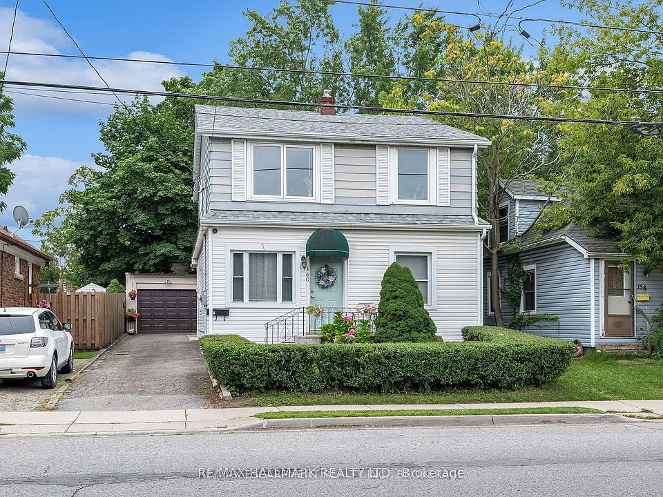 160 Welland Ave #UPPER