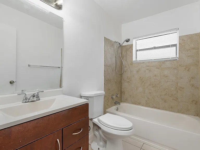 4108 NW 79th Ave #1 — Photo 22