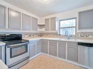 1814 Lillian St, Pasadena, TX 77502