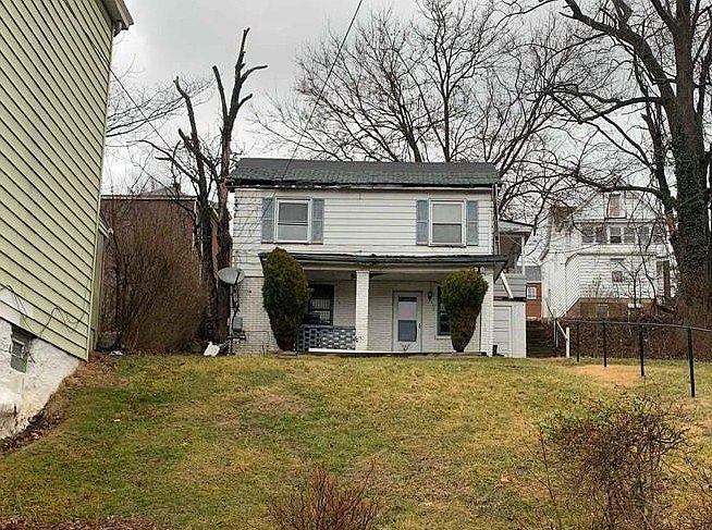 1st image of 130 Fairview Ave