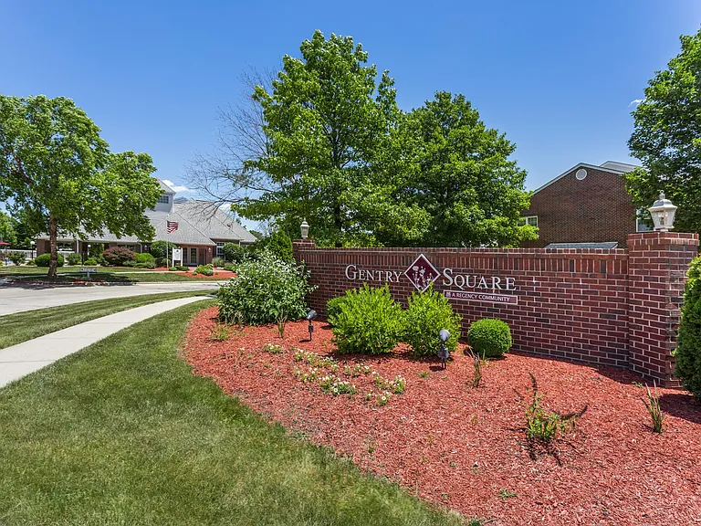 Exterior - Community Entrance
