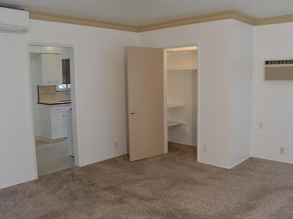 1st image of 419 N Hill Ave #4