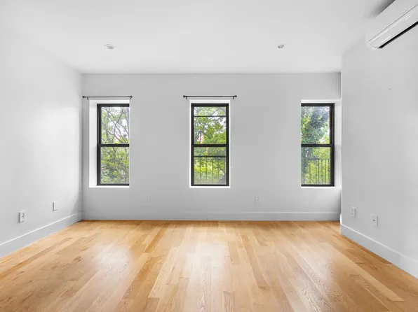 738 East 6th Street image 1 of 11