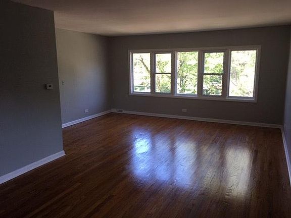 5th image of 845 E Lilly Ln APT 3