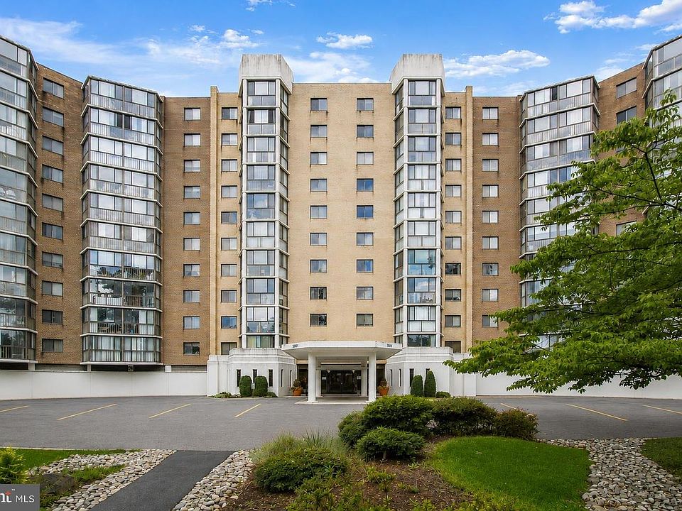 1st image of 15101 Interlachen Dr #1-618
