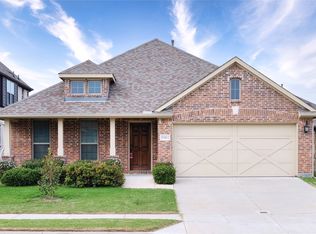 5901 Priory Dr, Aubrey, TX 76227