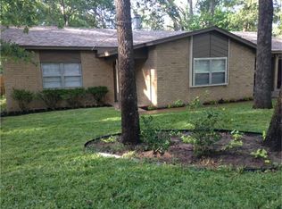 105 Plum Creek St, Huntsville, TX 77320