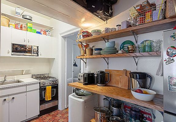 3rd image of 242 W 11th St APT 2