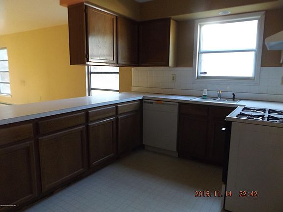 2nd image of 14 Kinkora Court #E