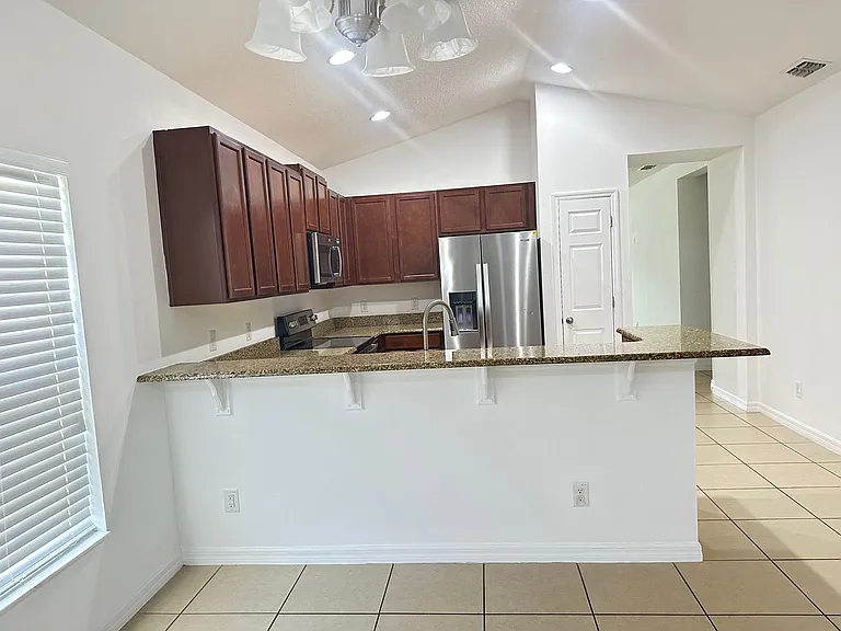 477 Kestrel Dr — Photo 8