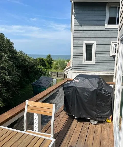 1 of 2 decks