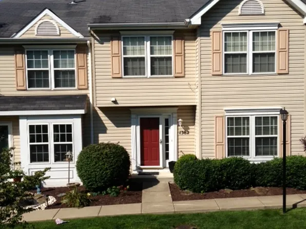 1362 Meadowbrook Dr, Canonsburg, PA 15317