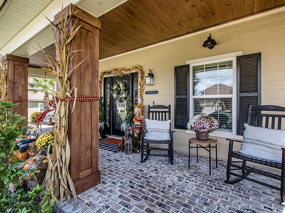 3rd image of 1942 Elks Path Ln