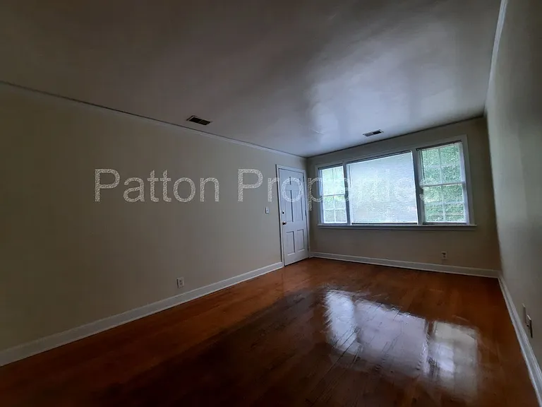 209 S Harden St #209 — Photo 3