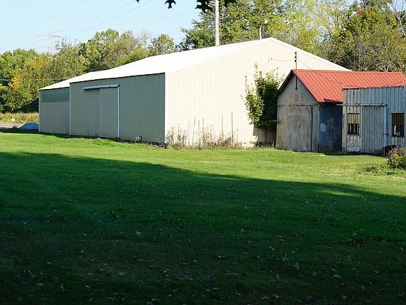 5th image of 1840 Cornell Rd