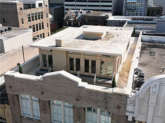 5th image of 528 Bienville St APT 4A