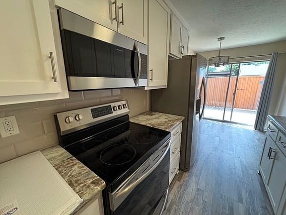 2nd image of 10724 Pagewood Dr