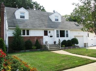 2476 Rutler St, Bellmore, NY 11710