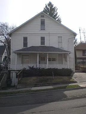 215 W Main St Photo 1