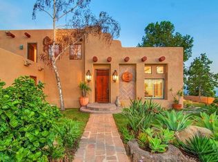 2710 Summit Dr, Escondido, CA 92025