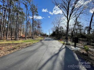 1 Autumn Mist Ln, Huntersville, NC 28078