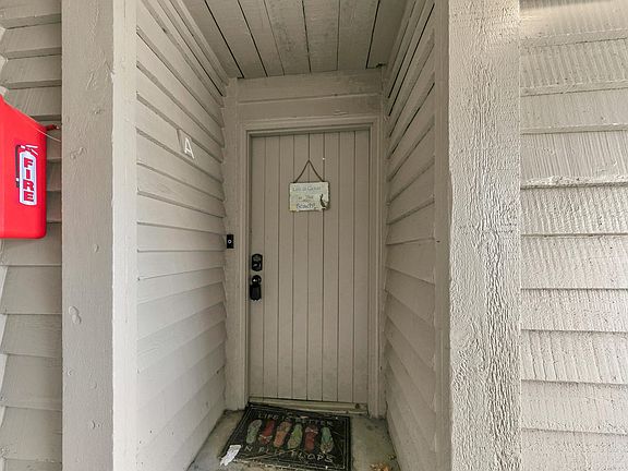 3rd image of 220 N Driftwood Bay Unit 40A