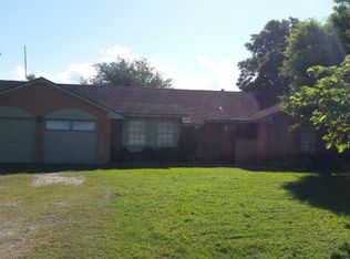 57 Seakist Rd, Port Lavaca, TX 77979