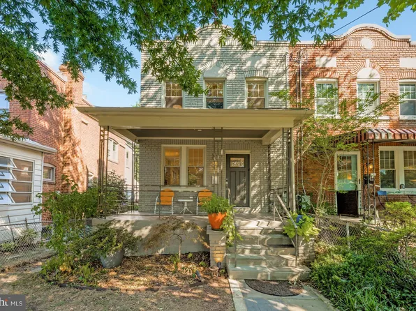 914 Irving St NE, Washington, DC 20017
