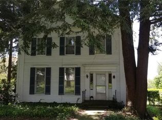 237 W Market St, Mercer, PA 16137