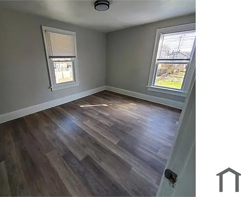 1377 Aberdeen Ave — Photo 10