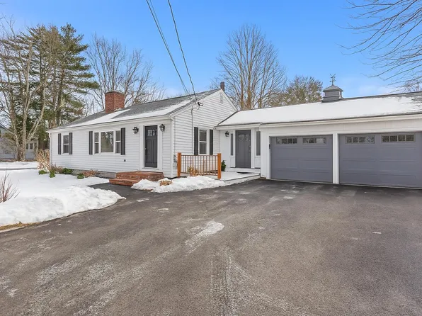 6 Lunt Road, Falmouth, ME 04105