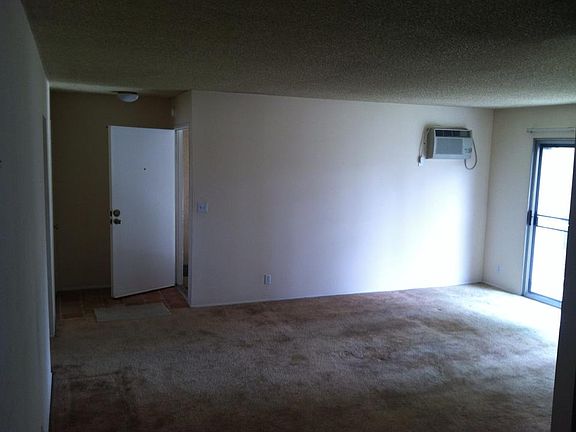 5th image of 4540 Maple Ave Unit 250
