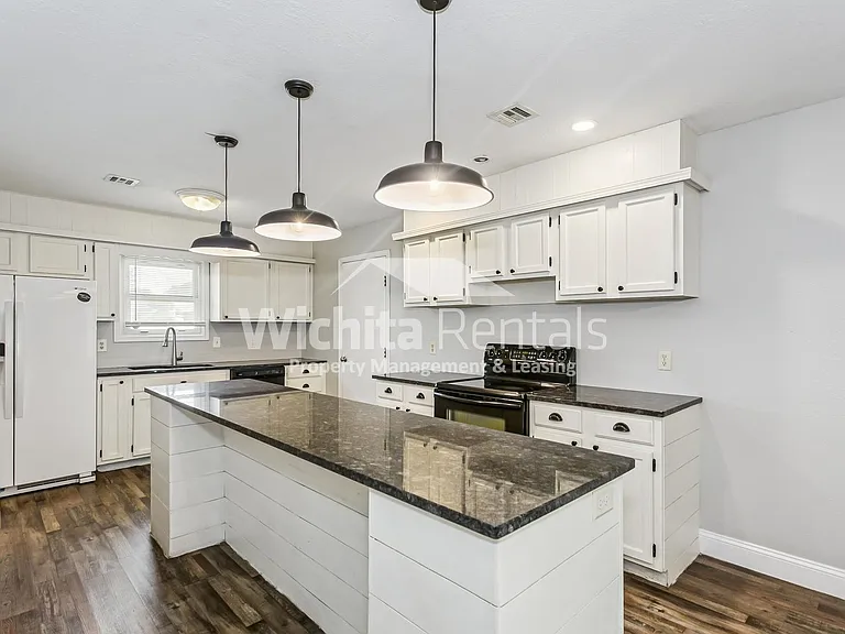 4549 S Washington Ct — Photo 4