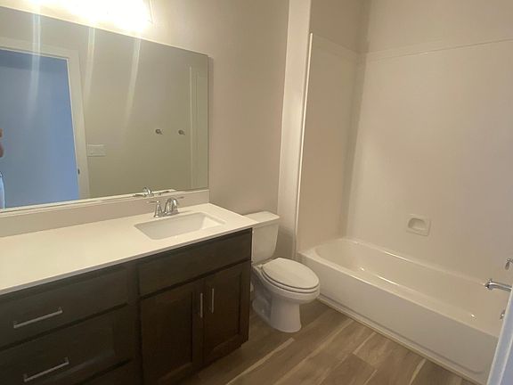 5th image of 847 S Black Alder Dr