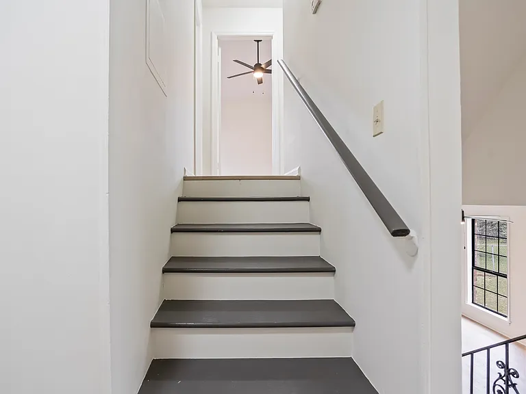 3709 Kingsgate Dr — Photo 11