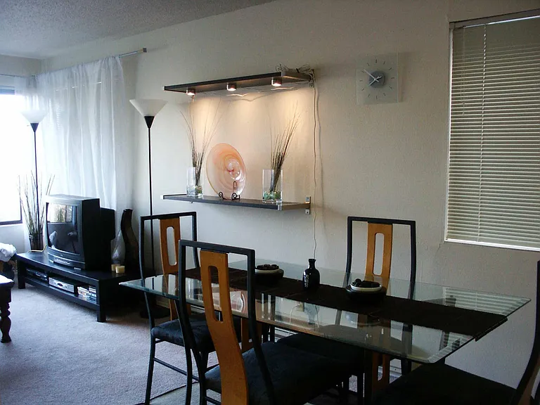1738 Dexter Ave N #4 — Photo 8