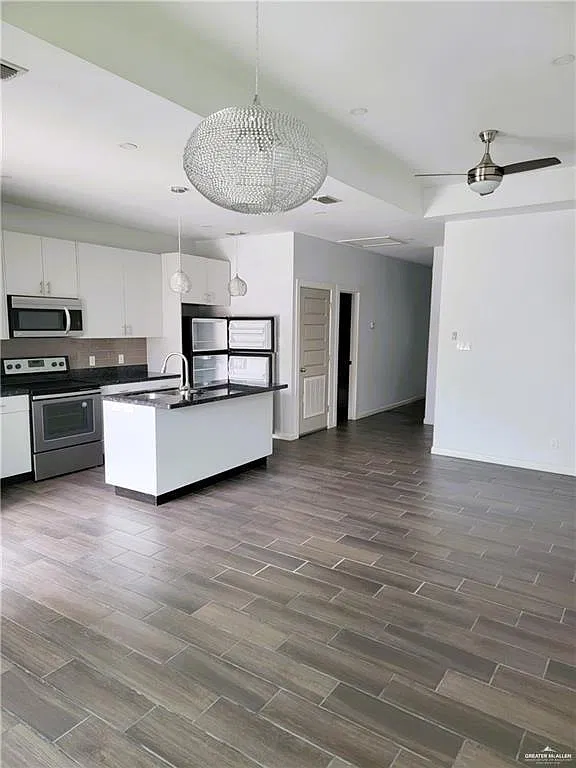 2 bed, 2.0 bath, 1058 sqft, $1,100 — Photo 3