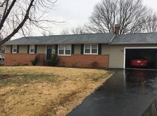 705 Bourne St, Fredericksburg, VA