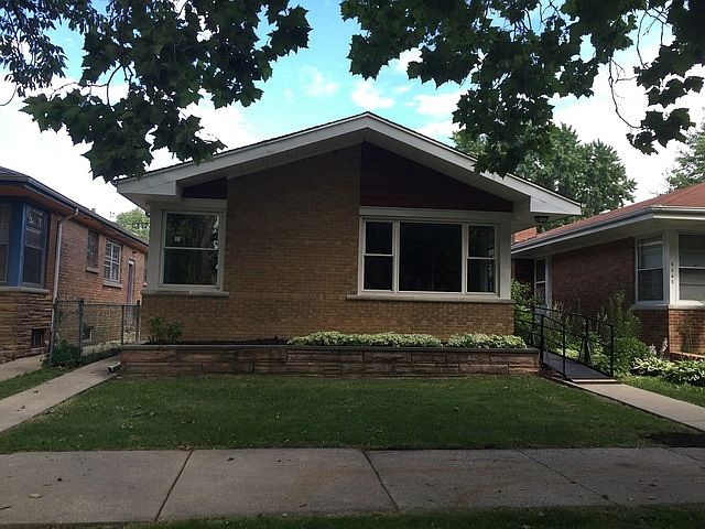 1st image of 5347 N Christiana Ave