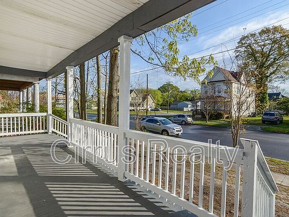 3rd image of 2511 Orcutt Ave #B