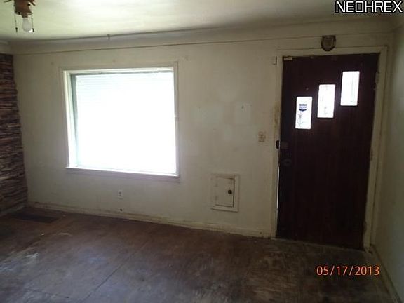 4th image of 11716 Imperial Ave