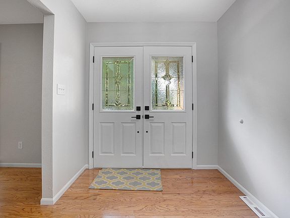 4th image of 51184 High Meadow Dr