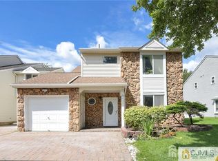 78 Jeffrey Cir, Dayton, NJ