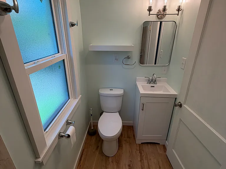 705 N Trumbull St #2 — Photo 3