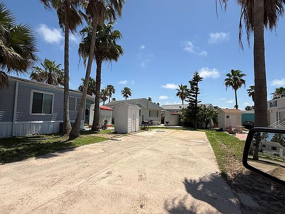 3rd image of 538 W Clam Cir