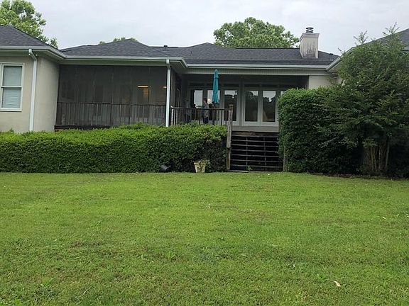 3rd image of 857 Amberwood Dr
